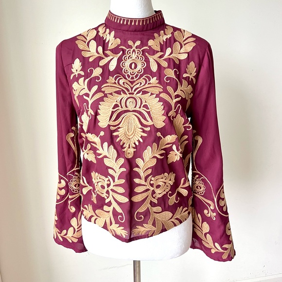 GIMMICKS Embroidered Bell Sleeve Mock Neck Boho Blouse—SZ. XS - Picture 5 of 17